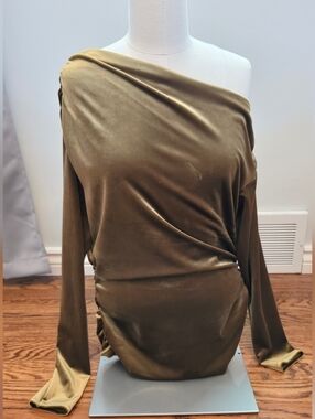 Abercrombie & Fitch Olive Off-Shoulder Velvet Long Sleeve Top Size Medium